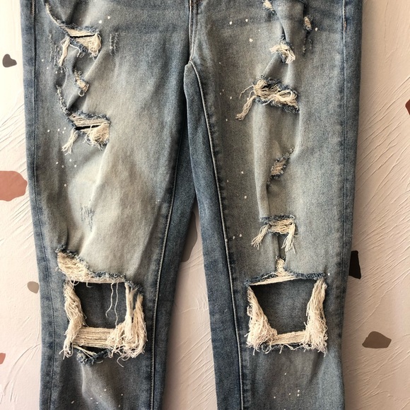 KanCan Distressed Paint Splatter Boyfriend Jeans size 25/3 - Picture 7 of 13